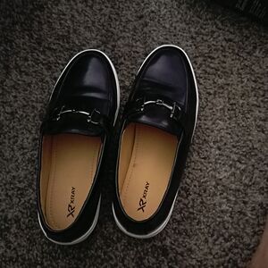 XRAY Men’s Black Slip-On Loafers with Metal Bit